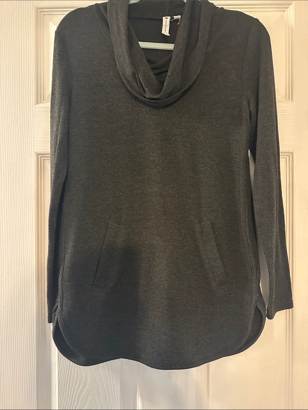 Cable & Gauge Charcoal Cowl Neck Pullover